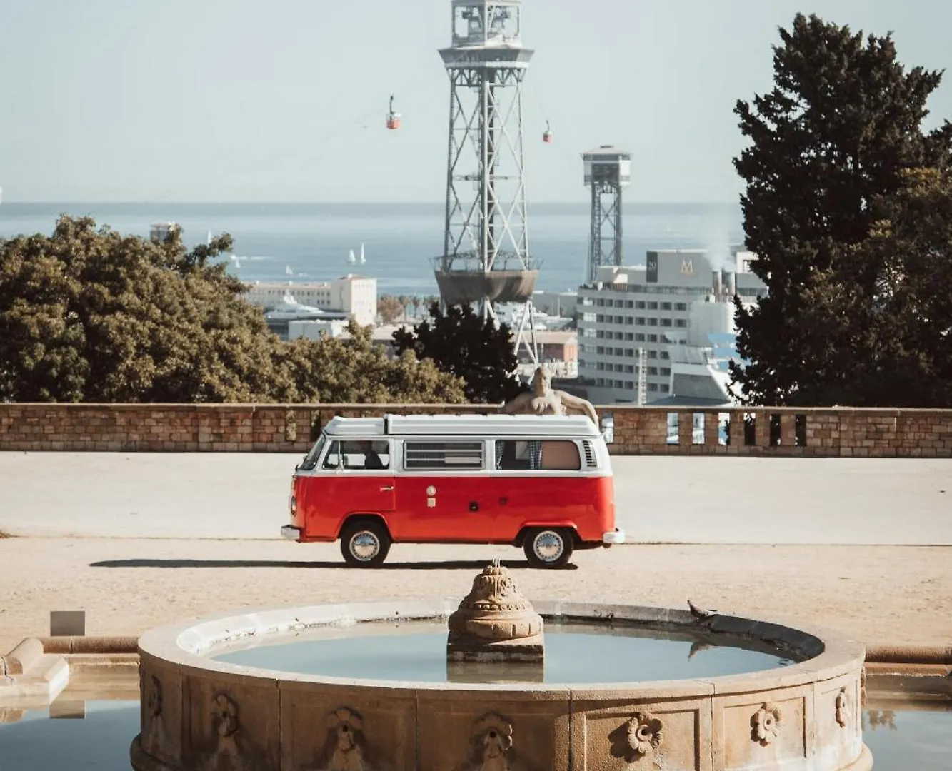 Retro Vw Kombi T2 Campervan لوسبيتاليت دي يوبريغات